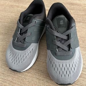 Toddler New Balance tennis shoes